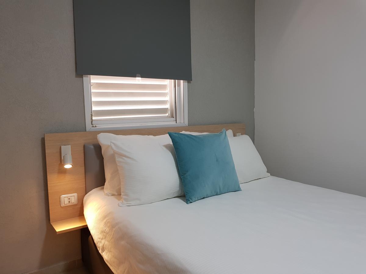 Airport Guest House - One-Way Free Shuttle Or Yehuda Esterno foto