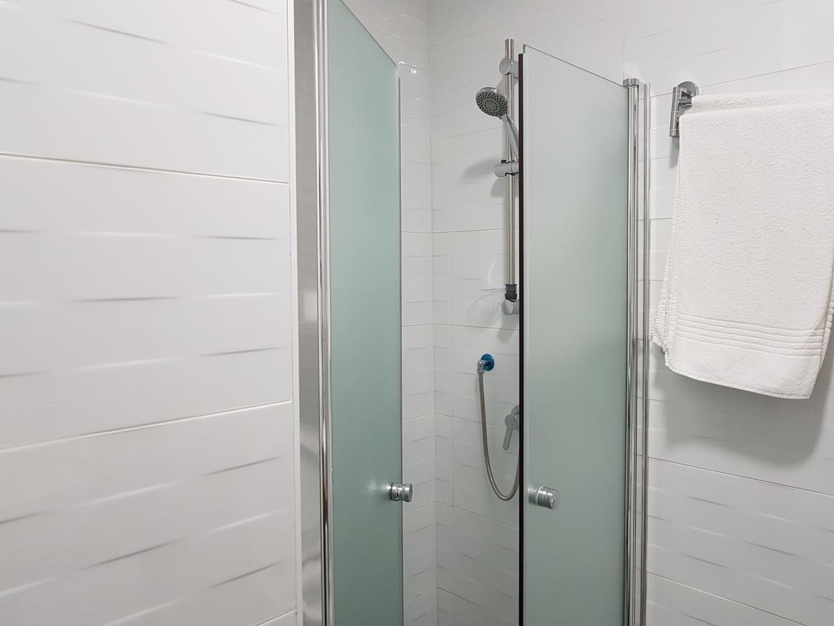 Airport Guest House - One-Way Free Shuttle Or Yehuda Esterno foto