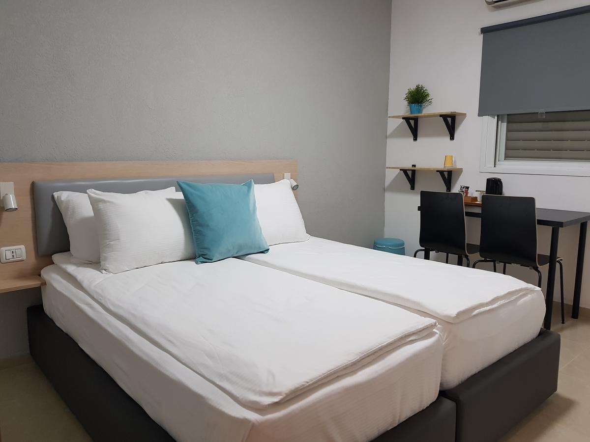 Airport Guest House - One-Way Free Shuttle Or Yehuda Esterno foto