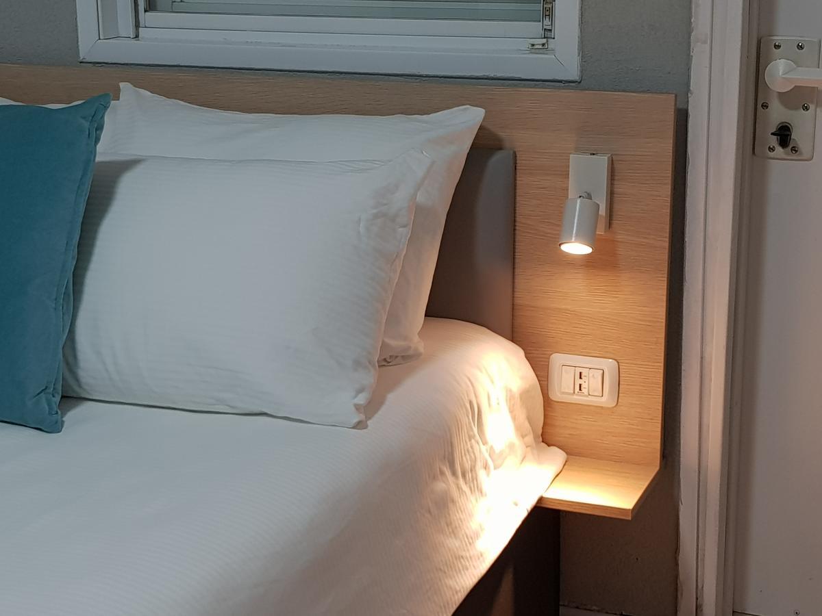 Airport Guest House - One-Way Free Shuttle Or Yehuda Esterno foto